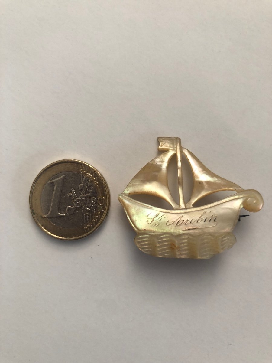 Mother Of Pearl Brooch -photo-4