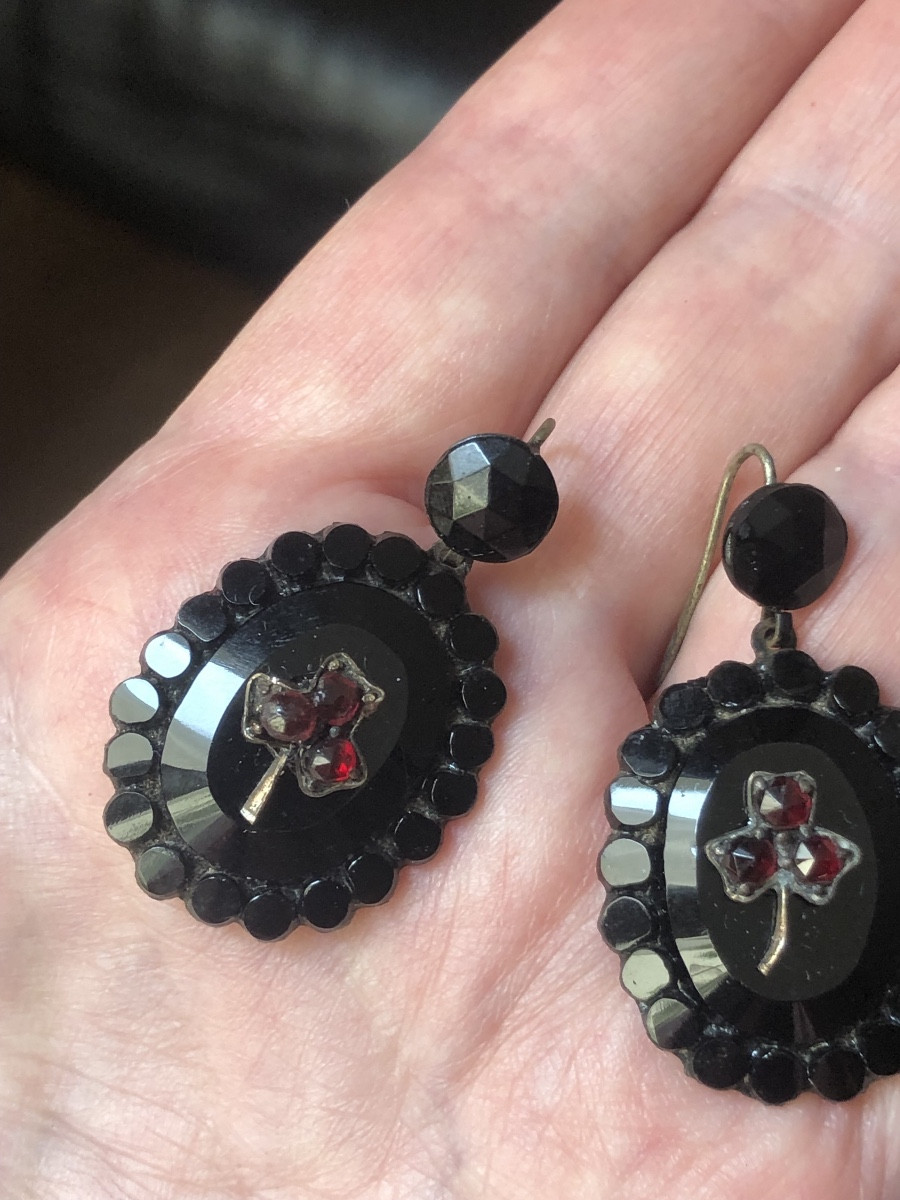 Boucles d’oreilles Jaïs 19ème