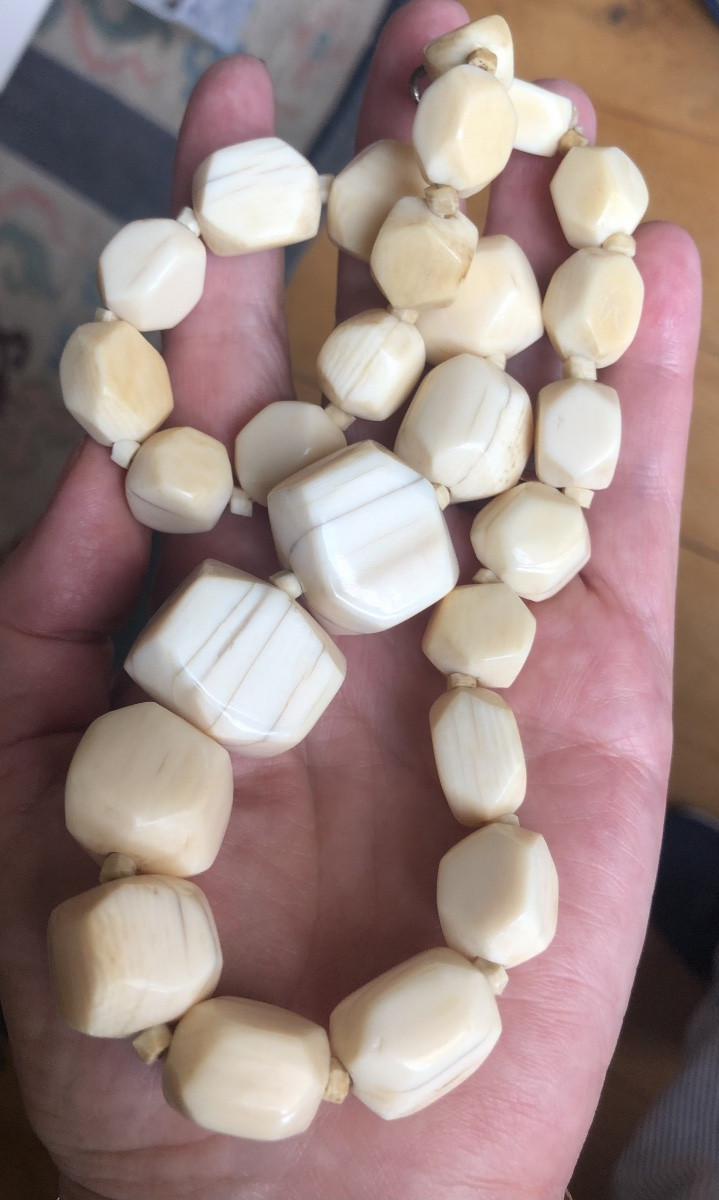 Antique Ivory Necklace -photo-4