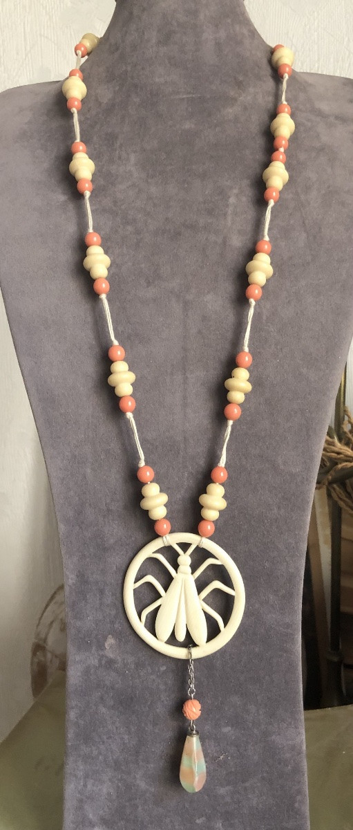 Art Deco Bakelite Necklace-photo-2