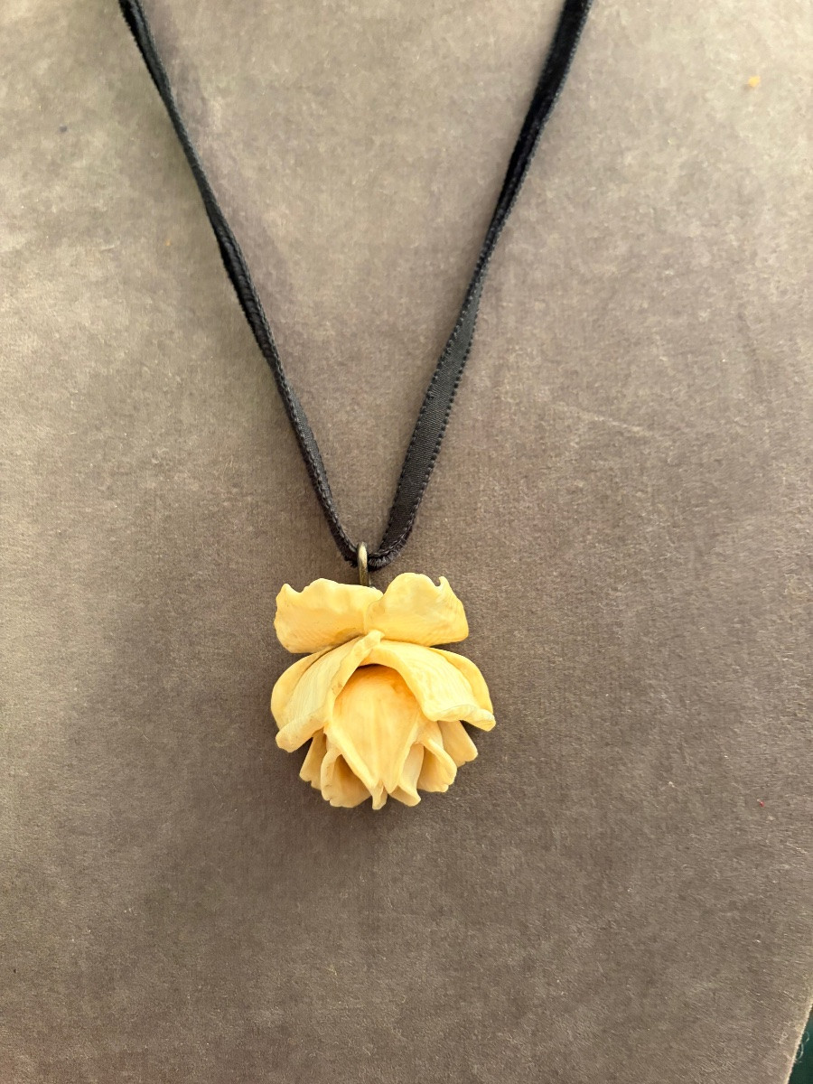 Rose Pendant From Dieppe -photo-3