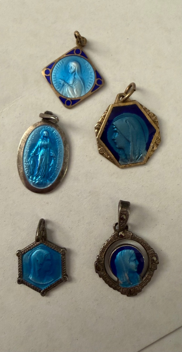 Lot Of Religious Medals -photo-2