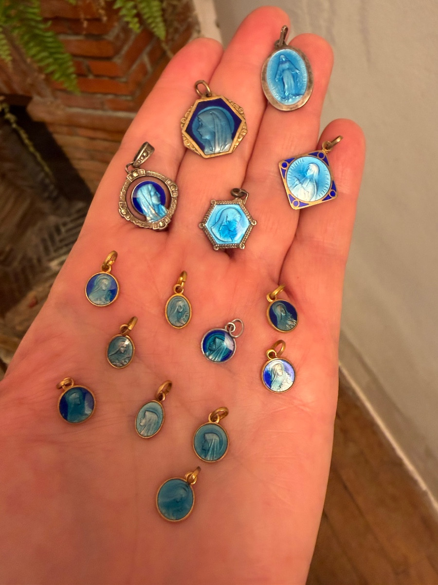 Lot Of Religious Medals 