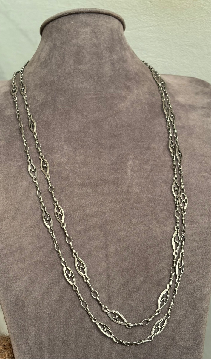 Napoleon III Silver Necklace -photo-1