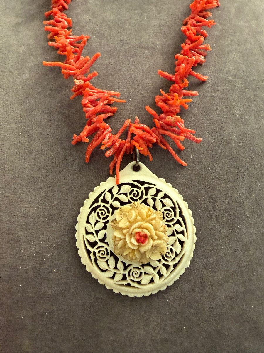 Coral Necklace -photo-2