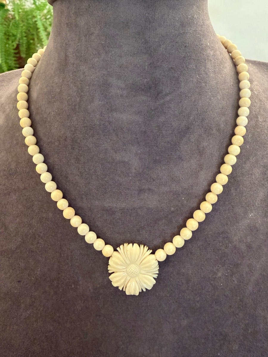 Petit collier Art-Nouveau ivoire -photo-2