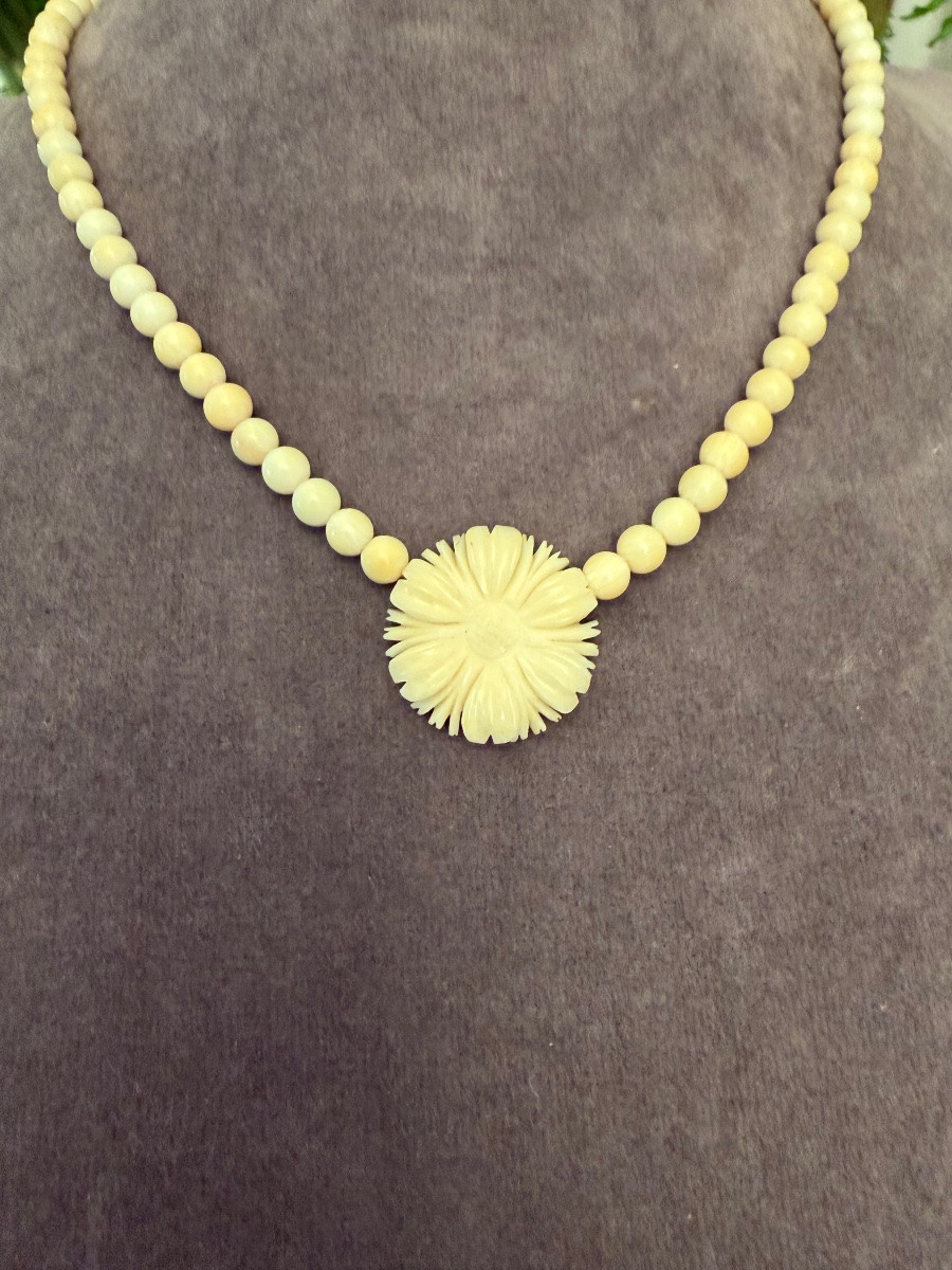 Petit collier Art-Nouveau ivoire -photo-2