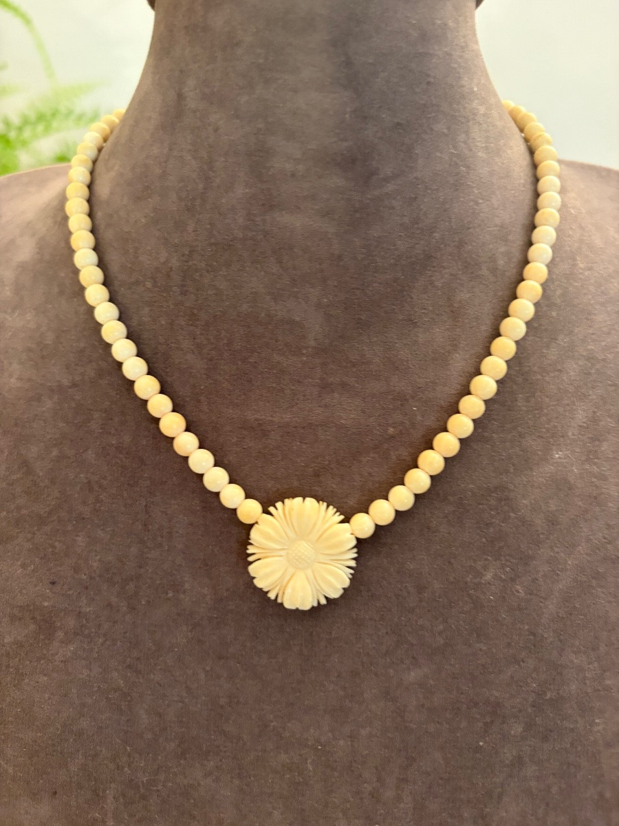 Petit collier Art-Nouveau ivoire -photo-3