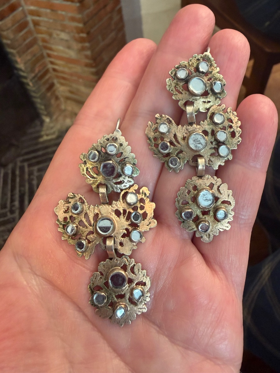 Antique Earrings-photo-3