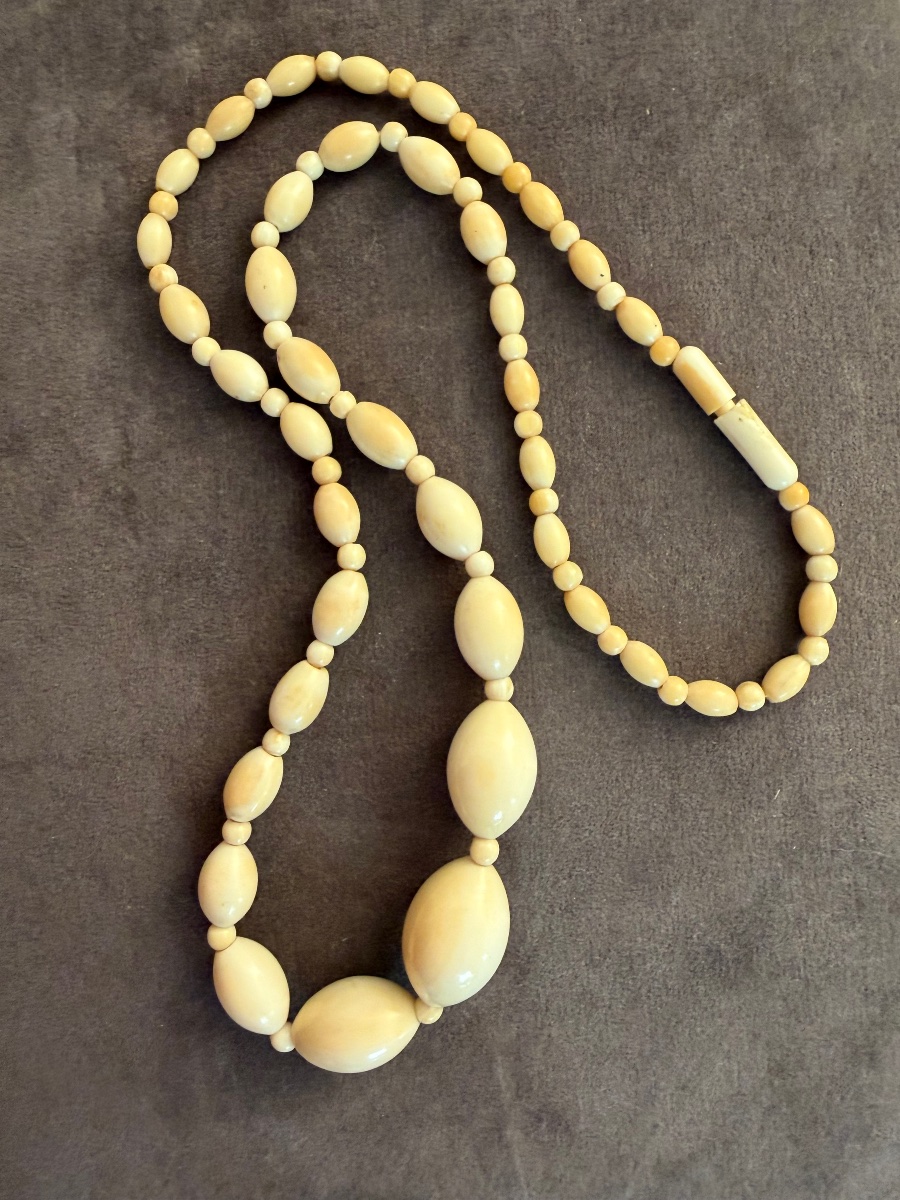 Antique Ivory Necklace -photo-3