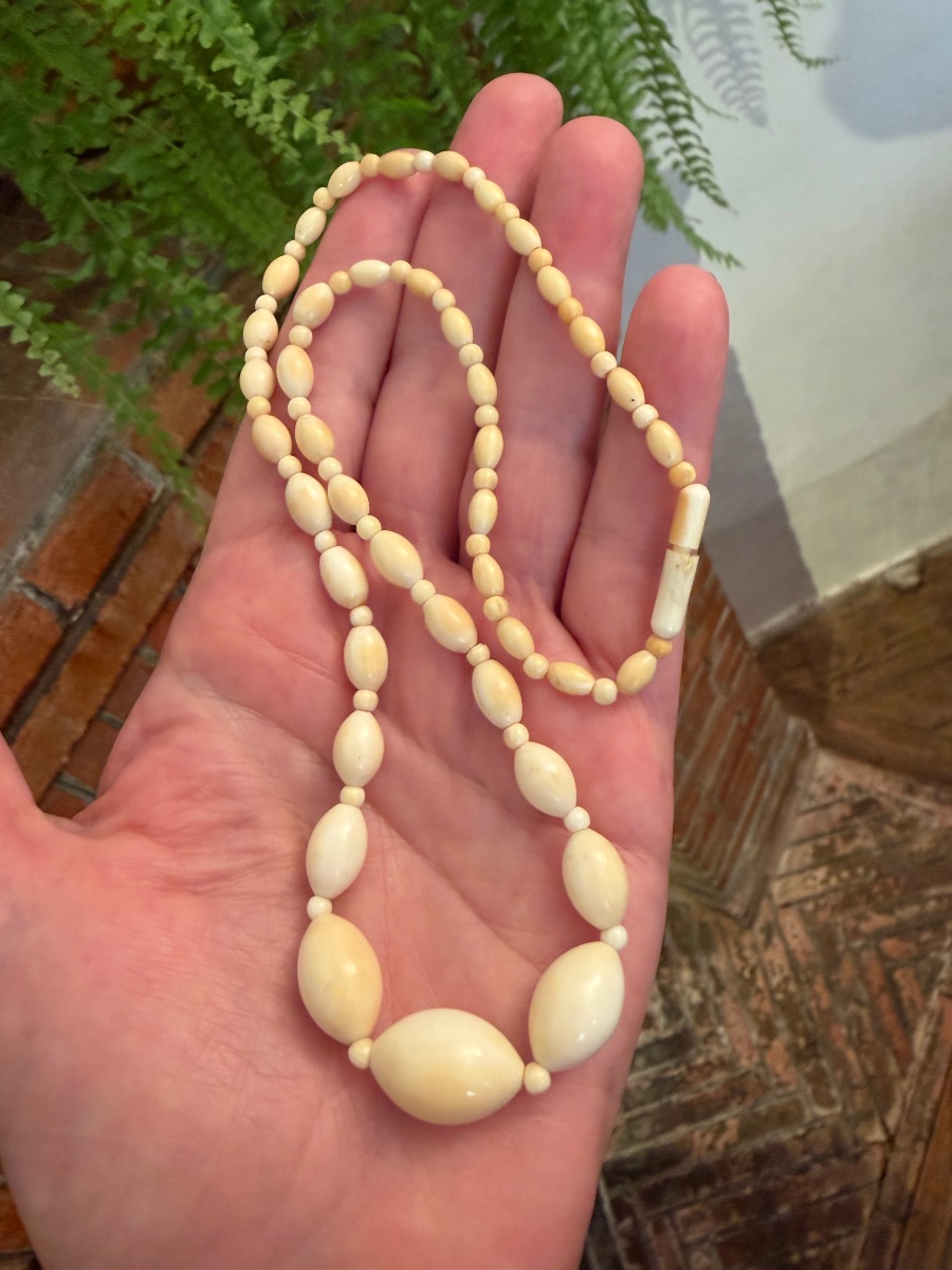 Antique Ivory Necklace -photo-5