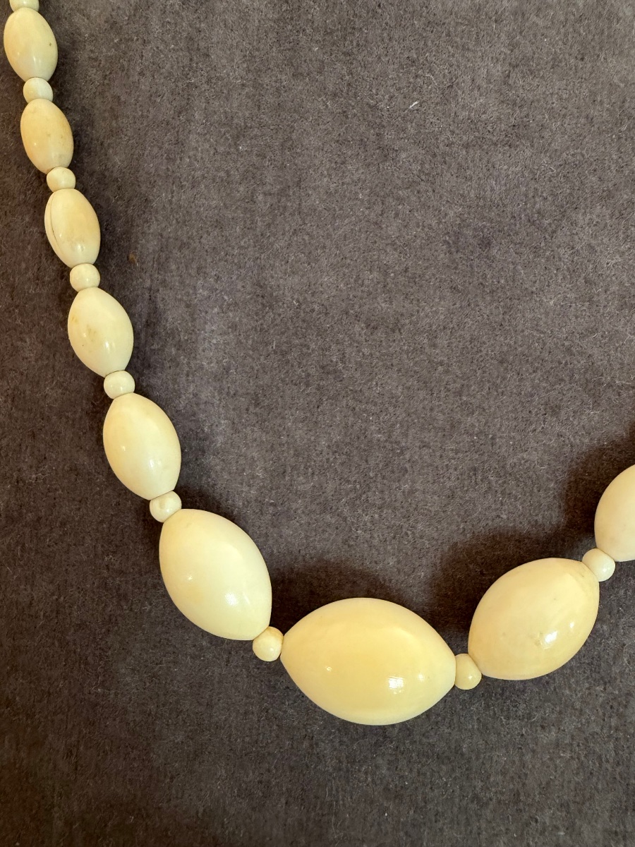 Antique Ivory Necklace -photo-6