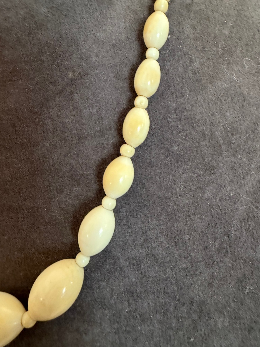 Antique Ivory Necklace -photo-7