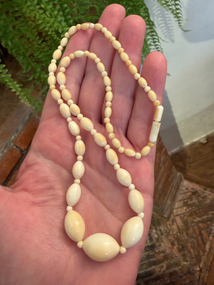 Antique Ivory Necklace -photo-8