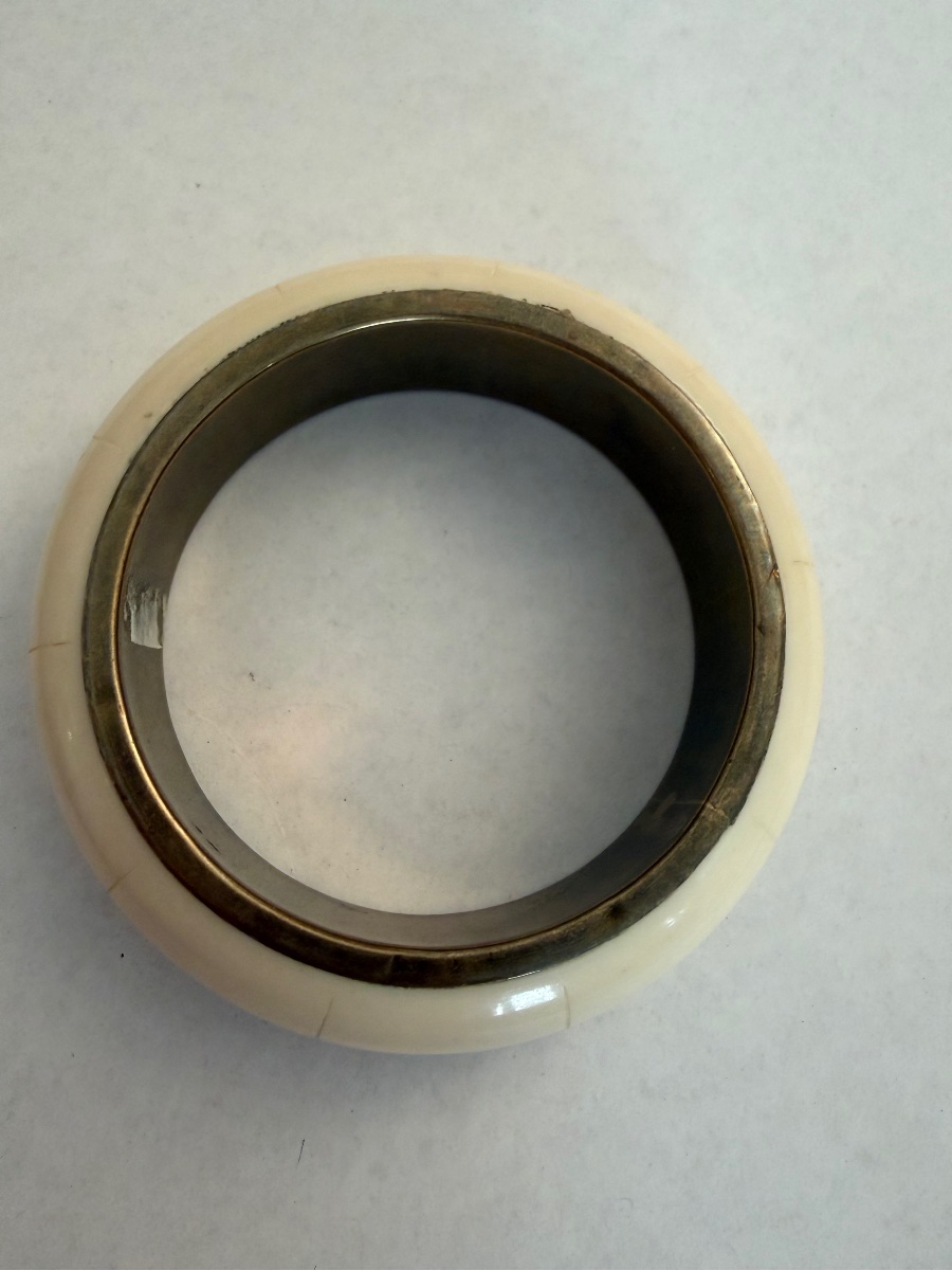 Gold-plated Metal Bone Bracelet -photo-5