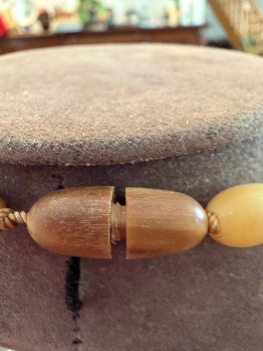 Long Necklace With Horn Accents -photo-1