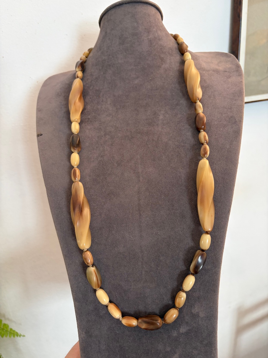 Long Necklace With Horn Accents 
