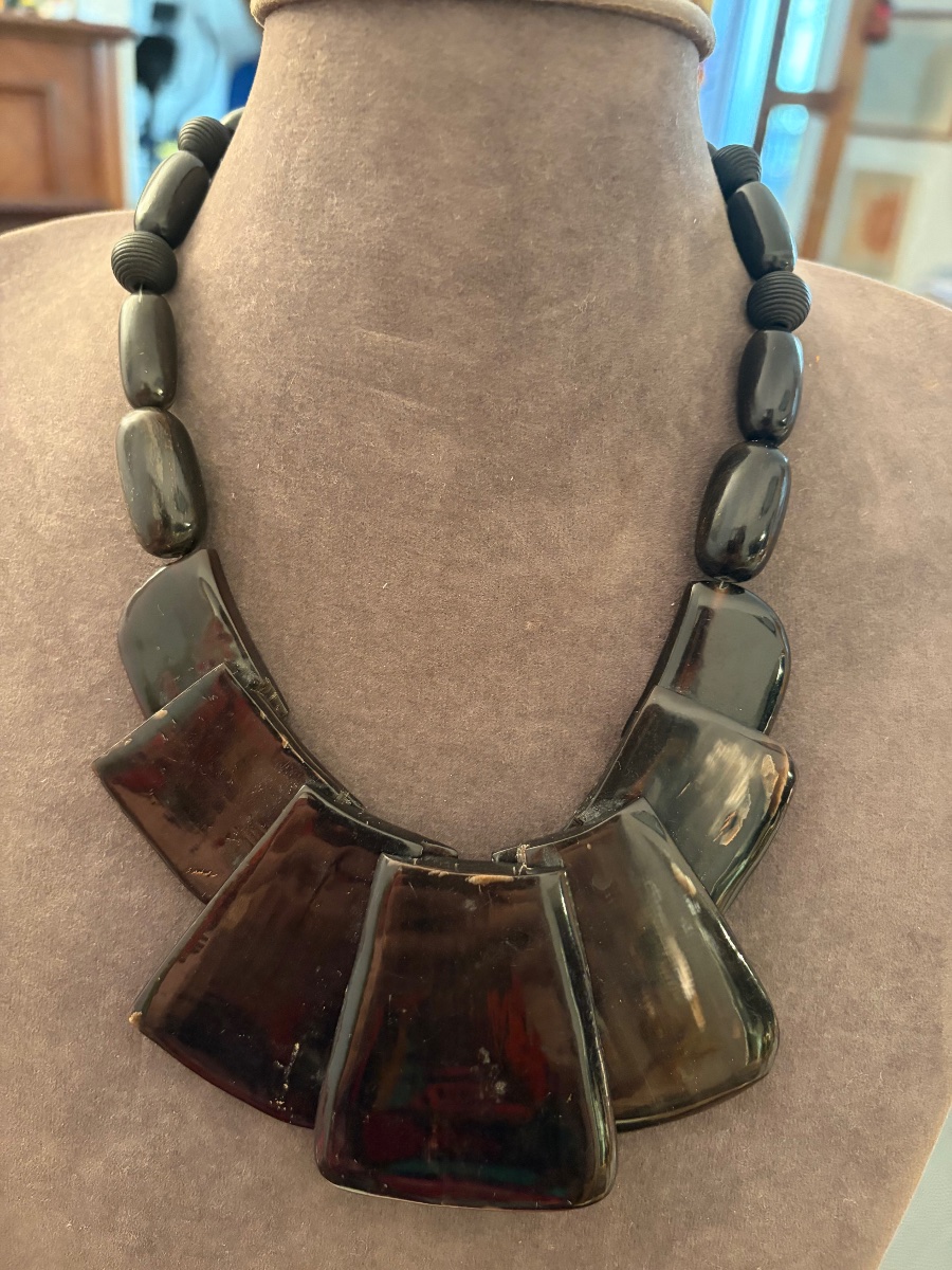 Vintage Horn Necklace -photo-1