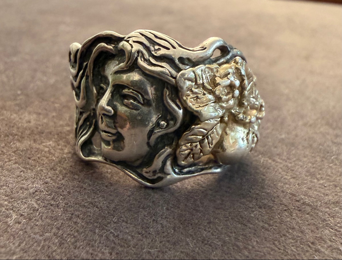 Face Ring 