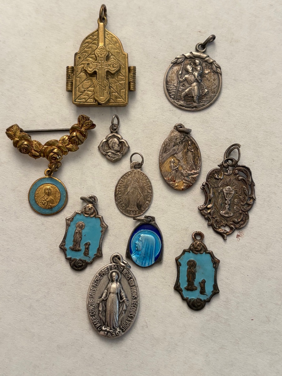 Set Of Religious Medals -photo-2