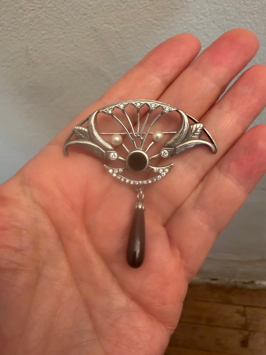 Art Nouveau Silver Brooch -photo-3