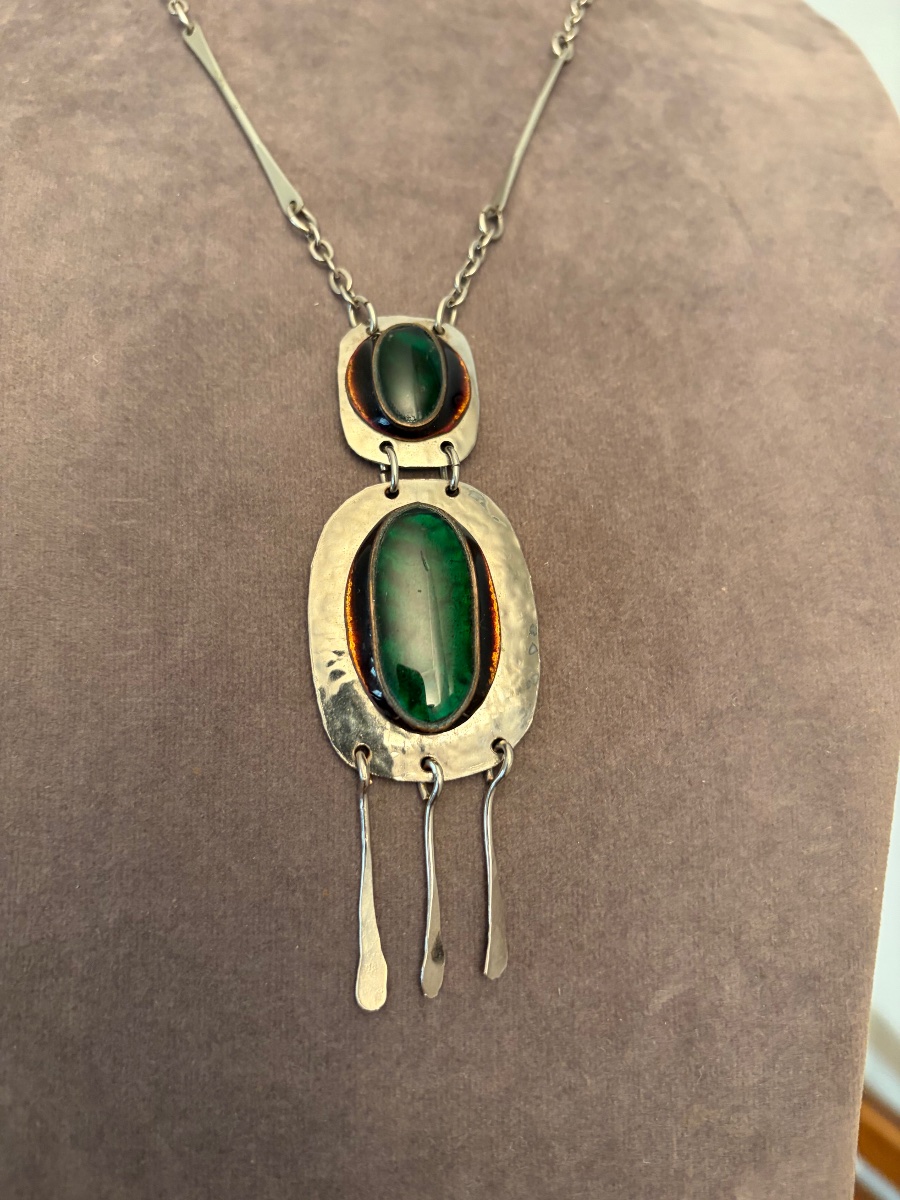 Collier métal  argenté  , émaux -photo-6