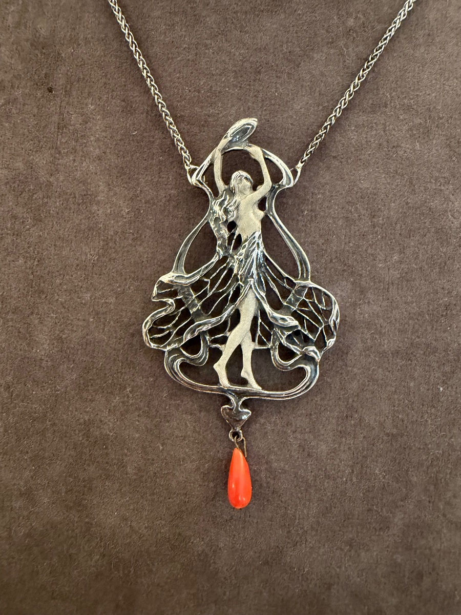 Art Nouveau Pendant-photo-1