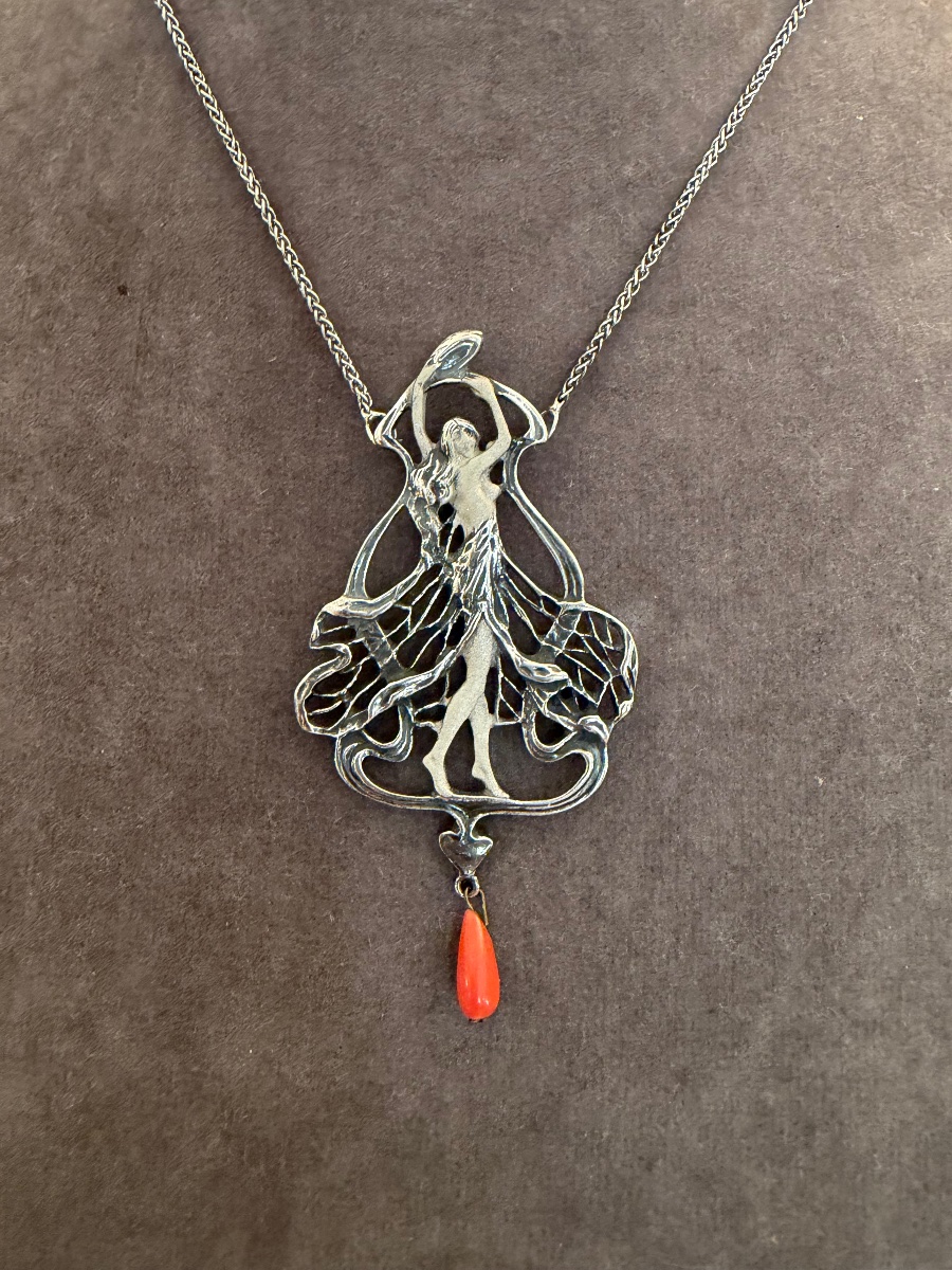 Art Nouveau Pendant-photo-2