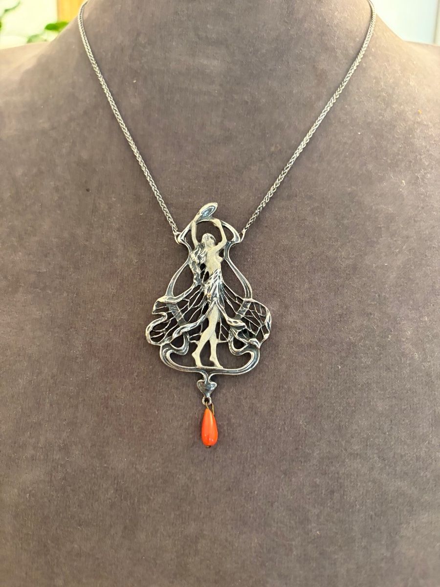 Art Nouveau Pendant-photo-4