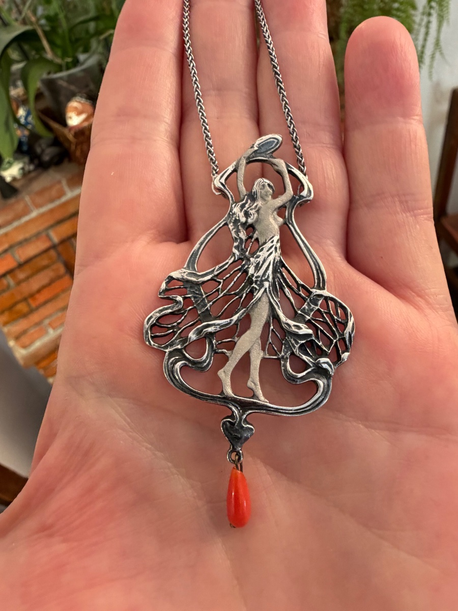 Art Nouveau Pendant