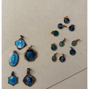 Lot des médailles religieuses 