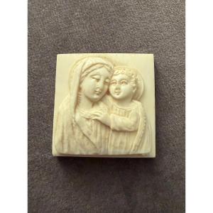 La vierge et l’enfant ivoire 