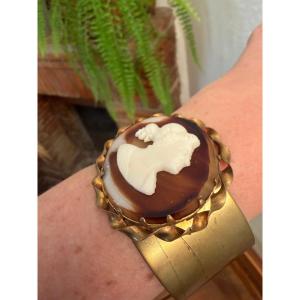 Bracelet camée