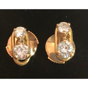 Gold/diamond Stud Earrings