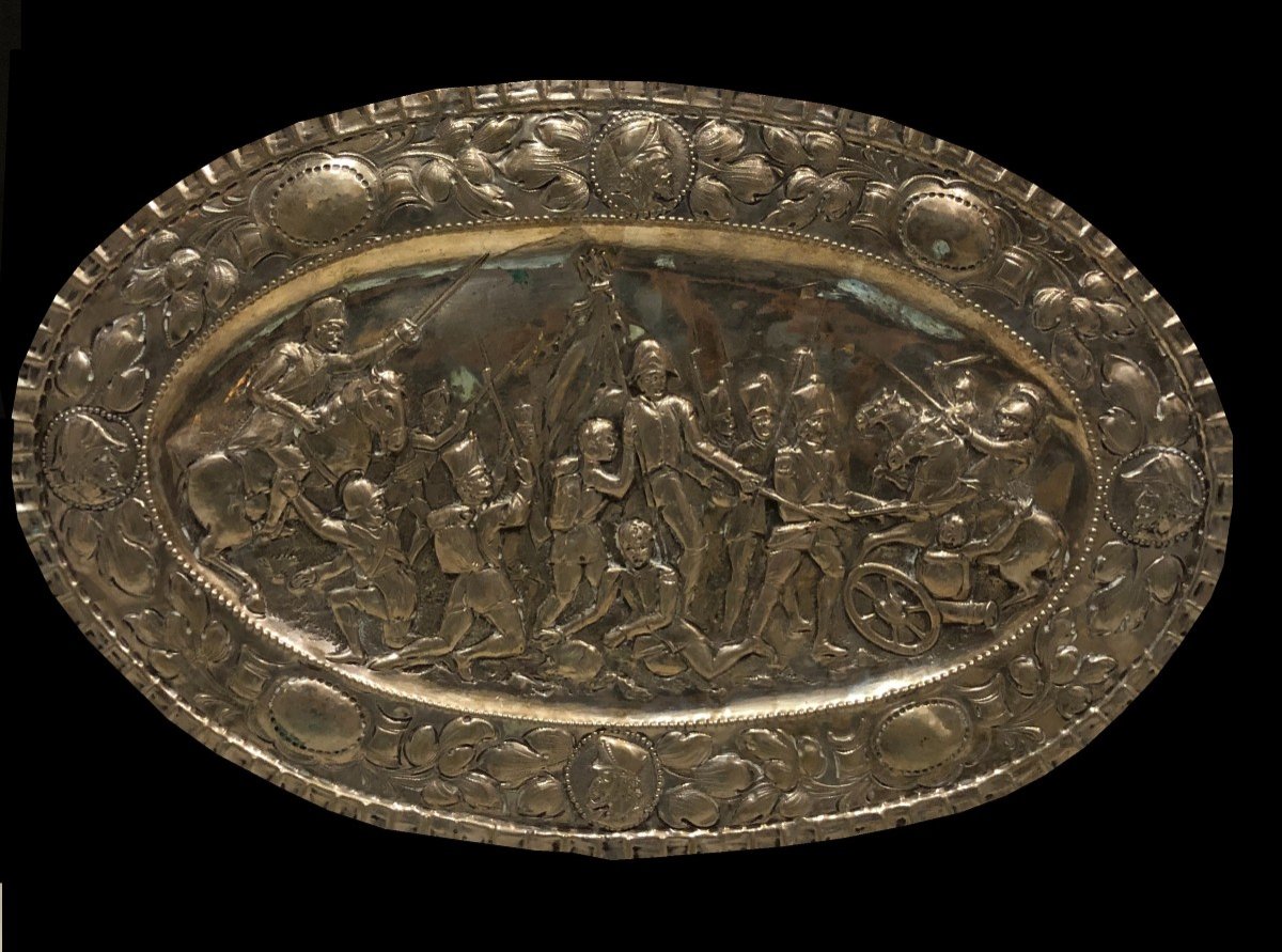 Very Interesting Historical Silver Platter - The Defense Of Madrid Against Napoleon - C. 1840