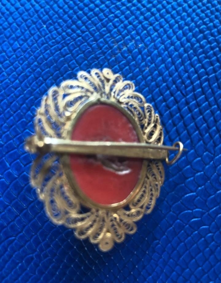 Gold Brooch With Red Coral Figure – Italy, 18th Century-photo-2