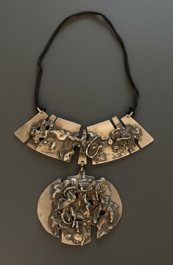 José Abad (1942-2025) - Collier - Sculpture en Bronze