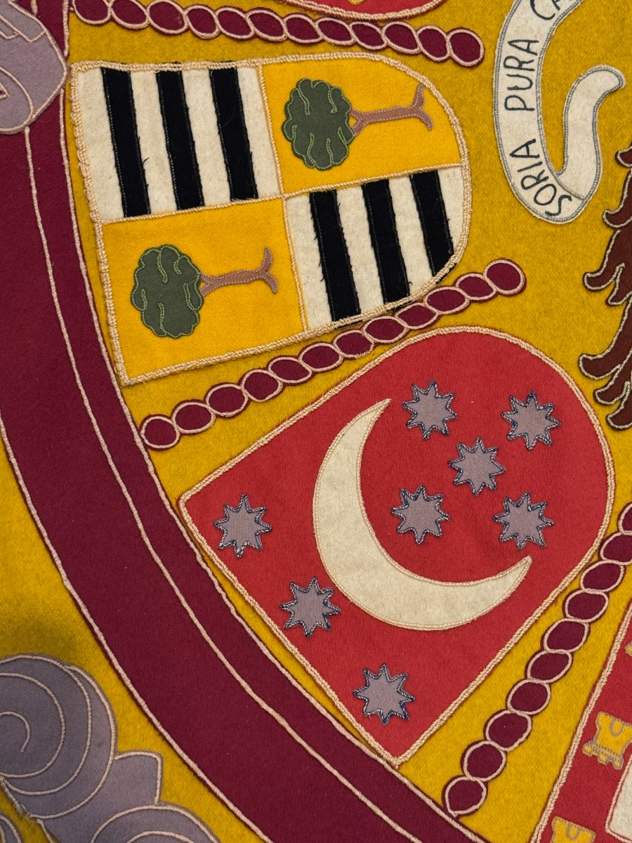 Large Heraldic Tapestry Depicting The Twelve Lineages Of Soria—spain, Ca. 1920-photo-4