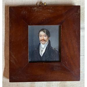 école Française (c. 1840) - Belle Miniature Gentilhomme Au Moustache