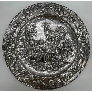 A Magnificent Historicist Spanish Christopher Columbus Tray In Sterling Silver - 19th Century