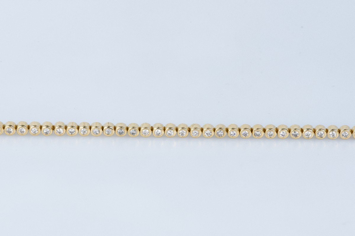 18-karat Yellow Gold Bracelet Adorned With 56 Diamonds-photo-3