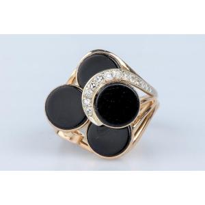 18-karat Rose Gold Ring Adorned With 4 Onyx And 13 Diamonds