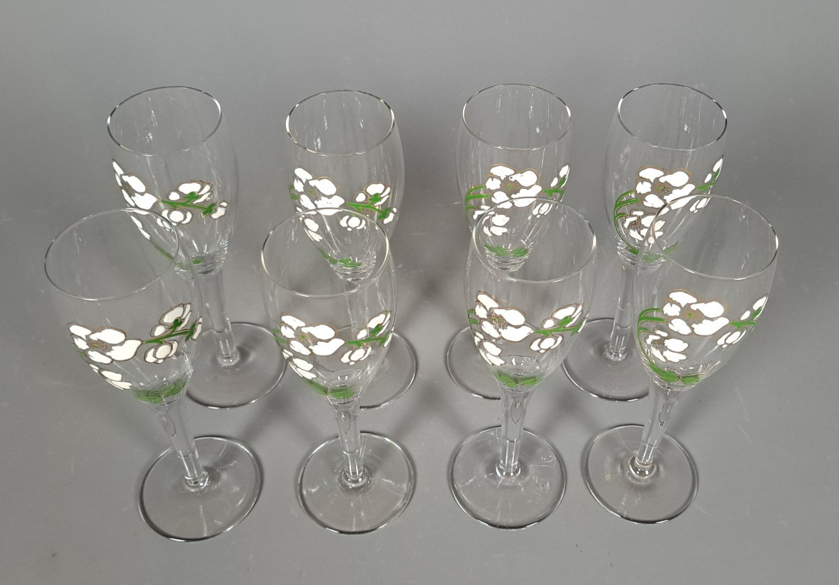 Flûtes à champagne Perrier Jouët.