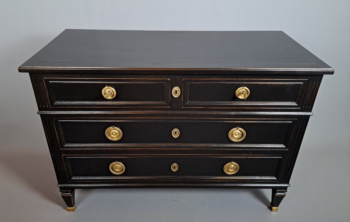 Commode de style Louis XVI, finition noire.-photo-4