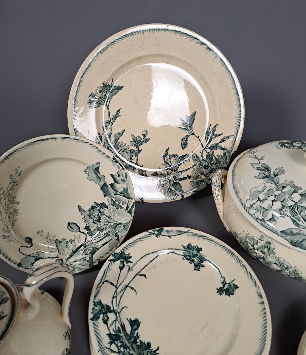 Part Of A "chartreuse" Pattern Earthenware  Dinner Service - Vieillard Bordeaux Factory-photo-3
