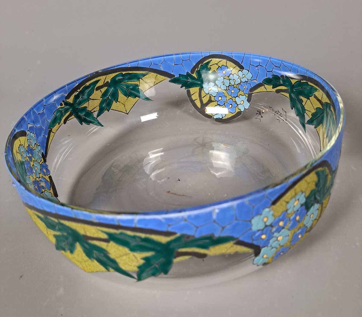 Coupe en verre Art Déco à décor émaillé, signée A. Mazoyer.-photo-1