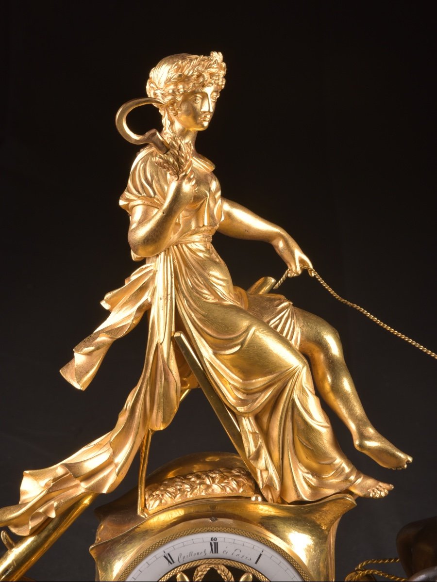 Pendule de cheminée Louis XVI "Le char de Cérès", en bronze doré et patiné-photo-2