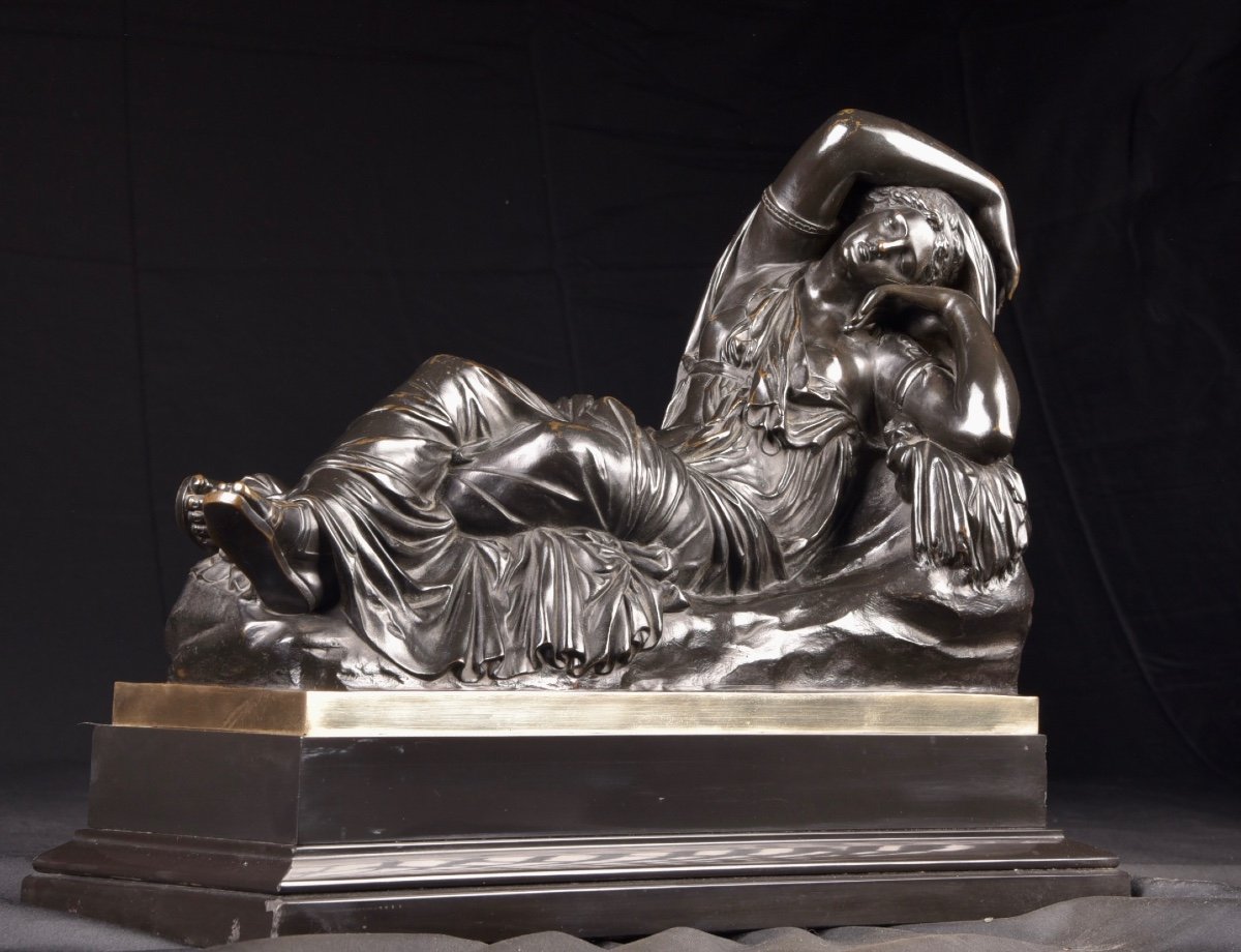 18th Century French Bronze Of The Sleeping Ariadne-photo-1