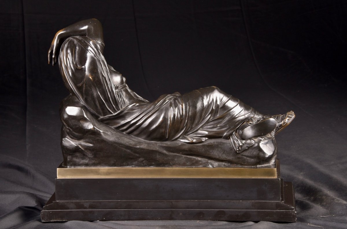 18th Century French Bronze Of The Sleeping Ariadne-photo-3