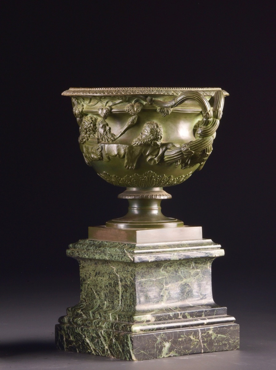 Pair Of Warwick Vases In Patinated Bronze On Green Marble Bases-photo-1